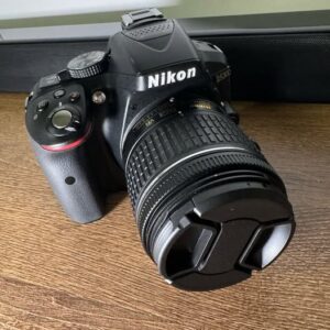 Nikon D5300 + Lente 18-55mm