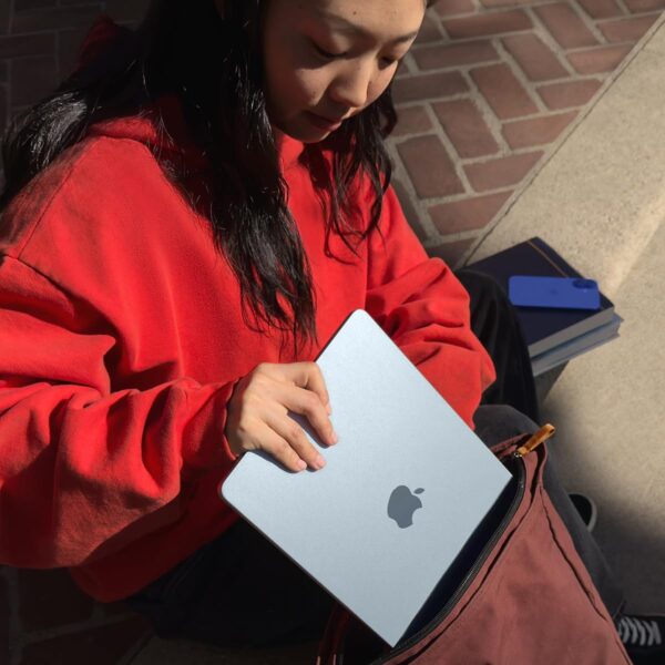MacBook Pro M4 | 8GB RAM | 256GB SSD | Silver - Imagen 2